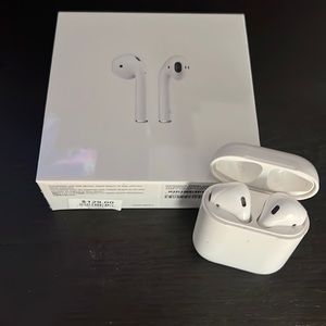 Apple AirPods 2nd Gen. Upgraded to Airpod Pro during Christmas. Negotiable